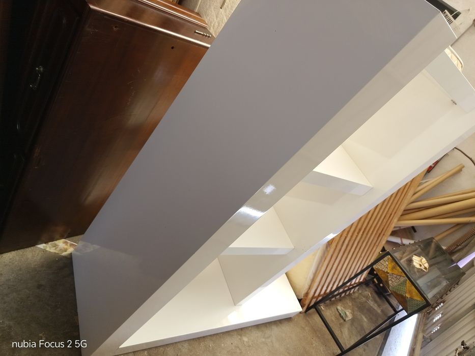 Movel estante  branco