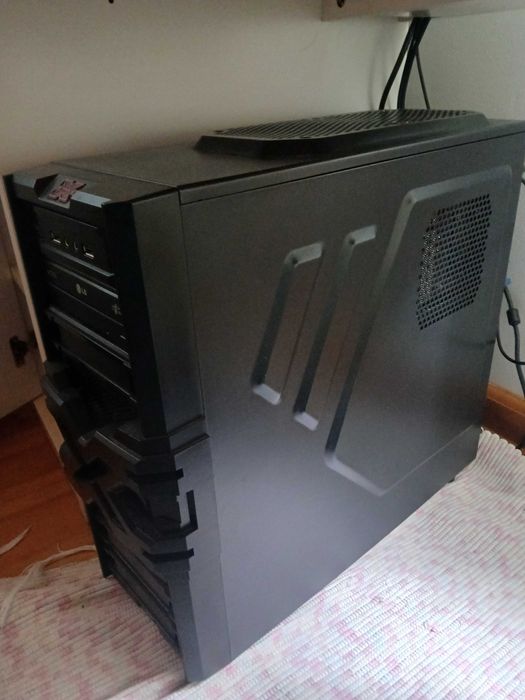 Computador Torre i3 + Monitor + Teclado