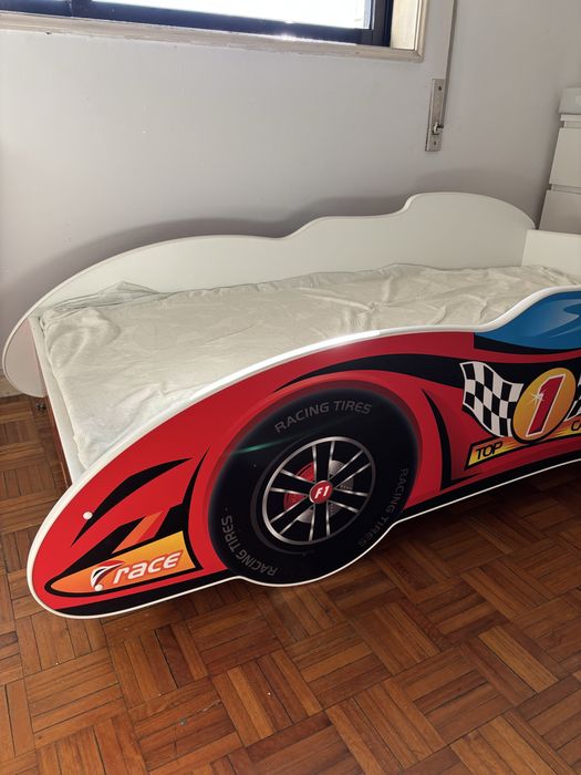 Cama infantil com somier