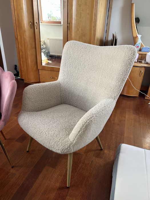 Fotel baranek ecru boucle