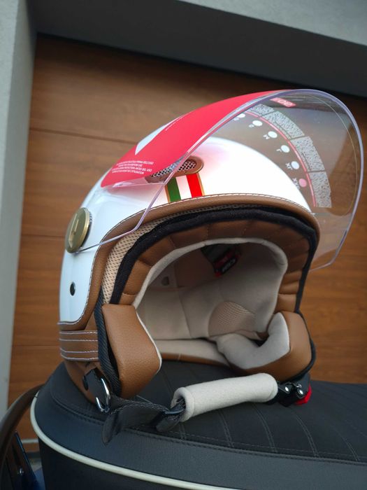 Kask JET CGM Italia PIX IT na skuter Vespa,Piaggio,Honda,Kymco,Yamaha