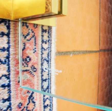 Proteção p lareira em vidro e pés em latão - novo