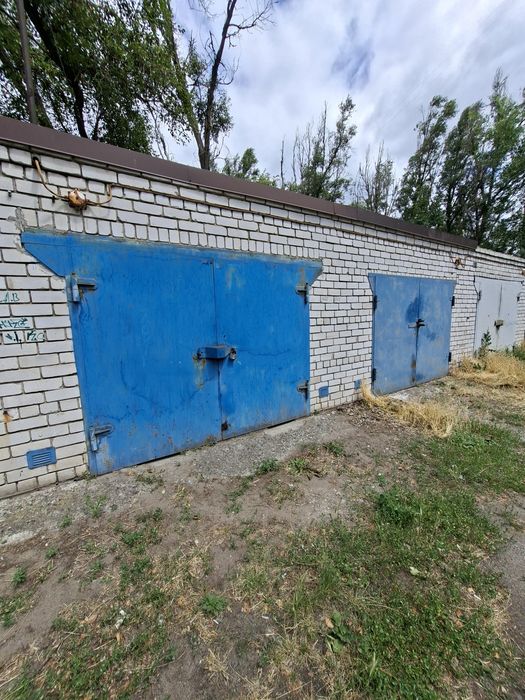 Продам гараж у центрі міста