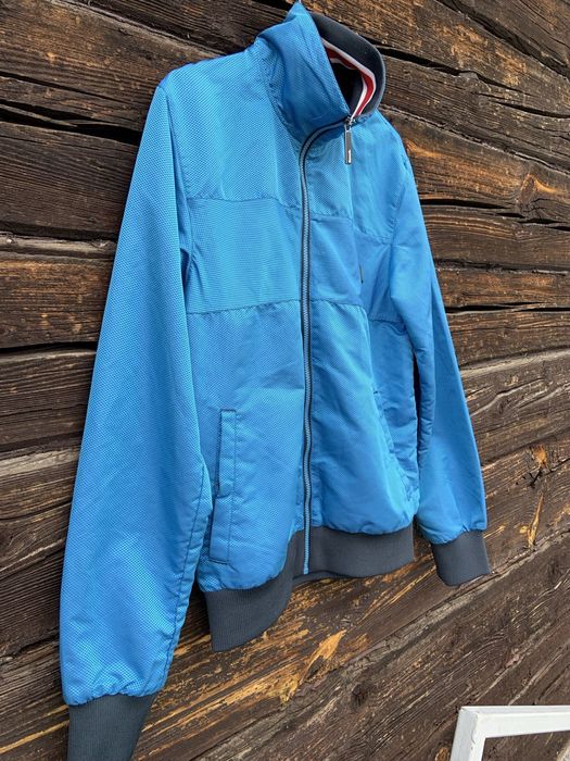 Куртка бомбер Bench