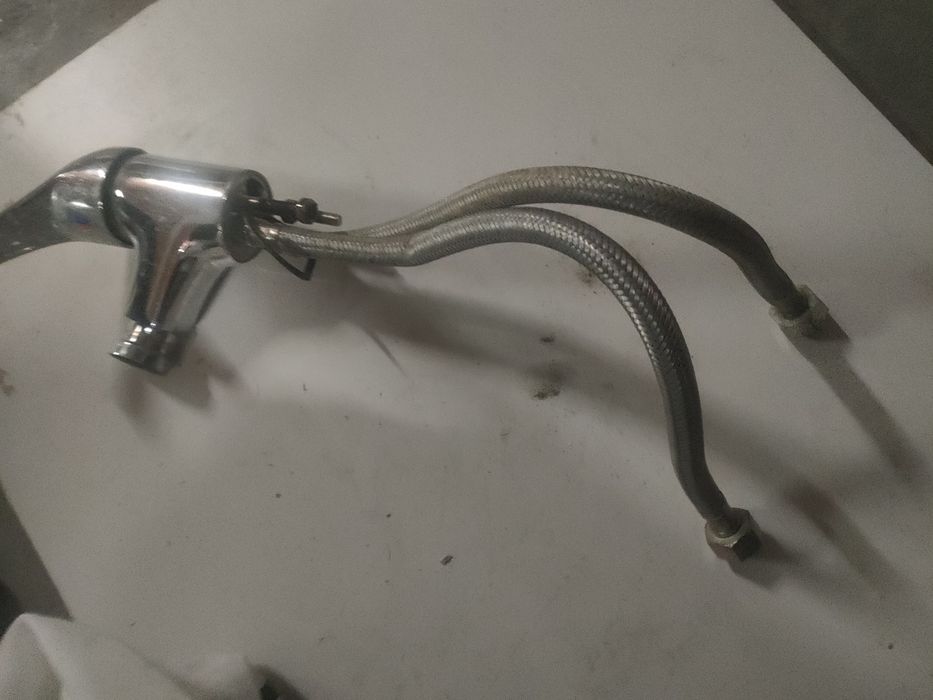 Mixer with 2 Faucets64298255939458121