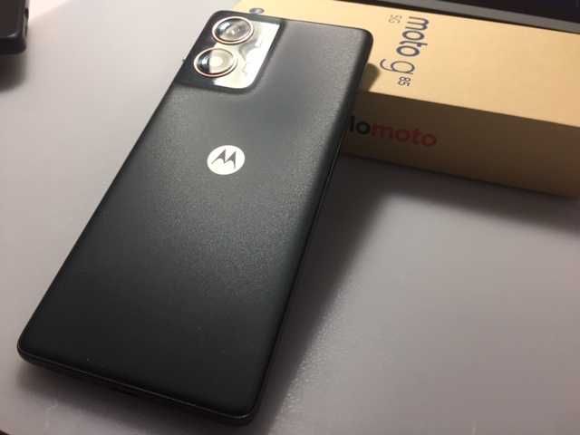 BAIXA DE PREÇO Moto G85 5g IMPECÁVEL 24Gb de Ram e 256Gb na GARANTIA