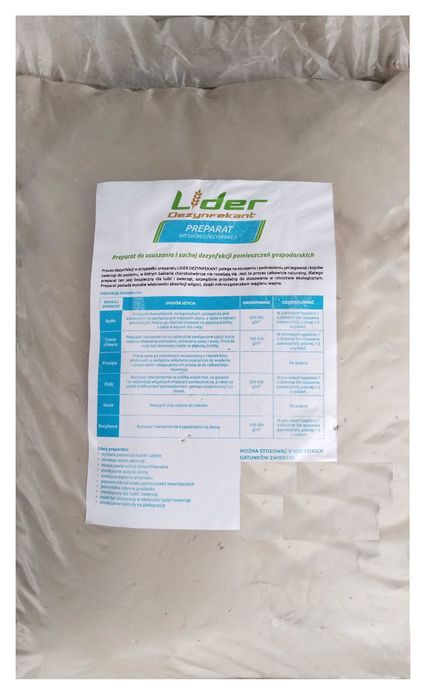 Posypka do dezynfekcji, dezynfekant Lider proszek do legowisk, kurnika