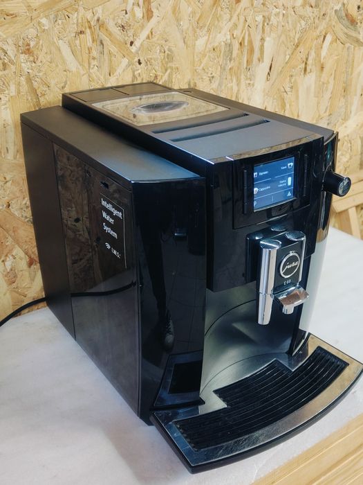 Ekspres Jura E60 Piano Black