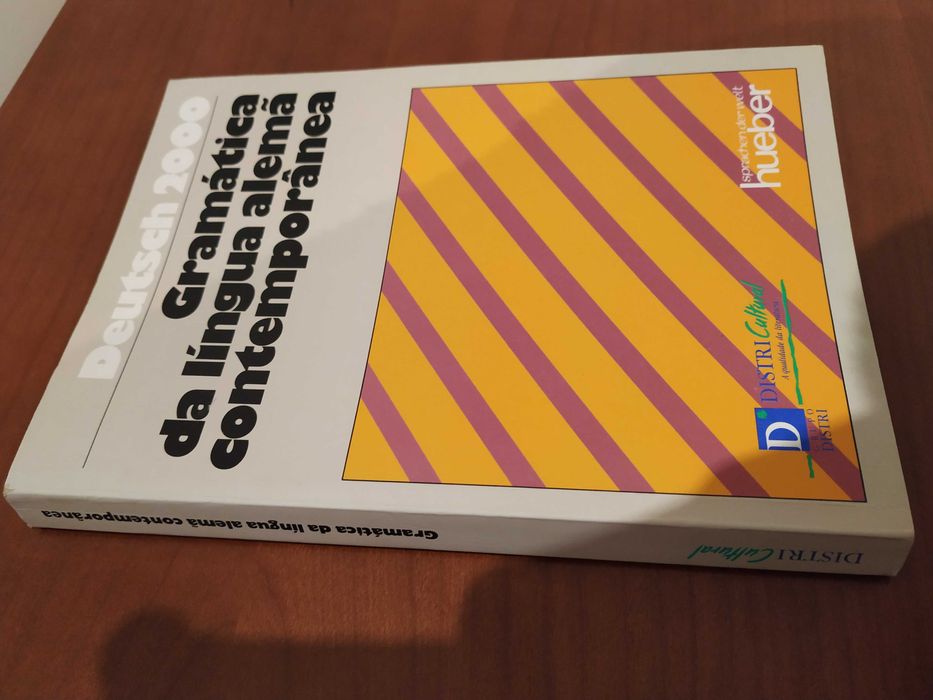 Livro "Gramática da língua alemã contemporânea"