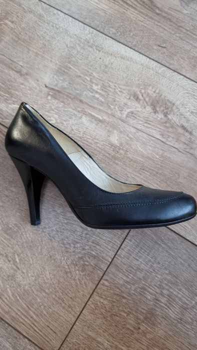 Czółenka ze skóry 36. Nowe!