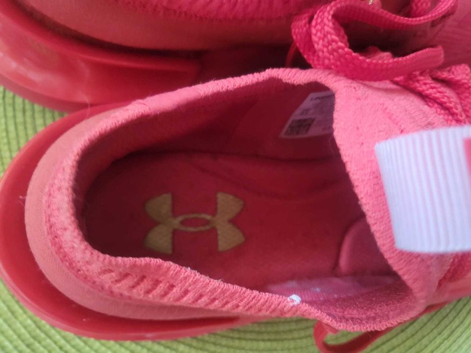 Under Armour, czerwone, 41, 26,5 cm, jak nowe