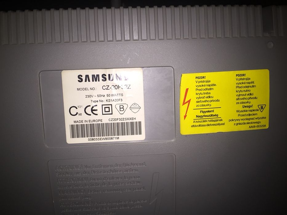 Телевізор Samsung CZ-20F32Z (20 дюймів)
