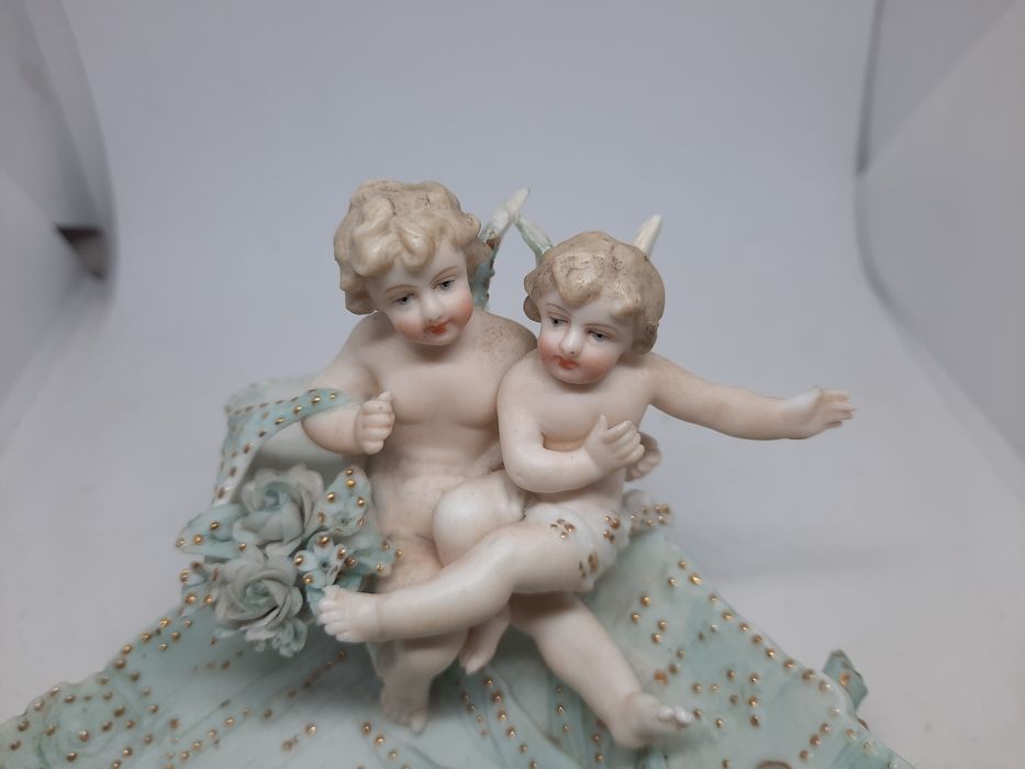 Aneleira com anjos em bisquit