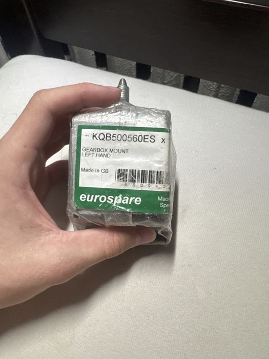 Подушка коробки передач ліва Land Rover Defender / Discovery 2 — Eurospare KQB500560