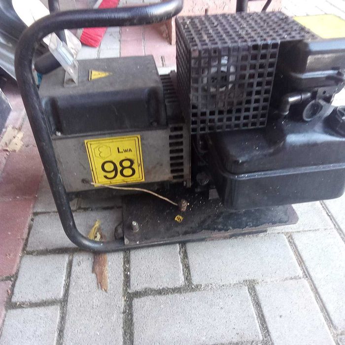 Генератор 3,5 KW з німеччини