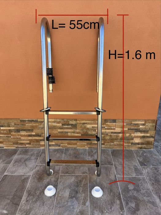 Escada piscina inox com suportes