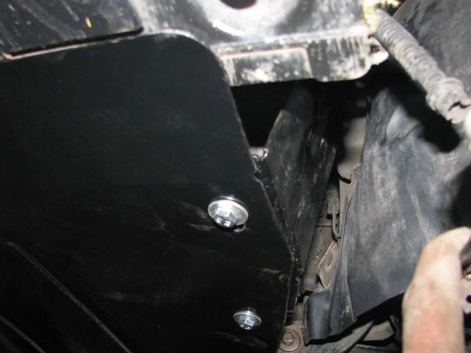 Стальний захист двигуна та КПП Renault Kangoo. Захист рено кенго