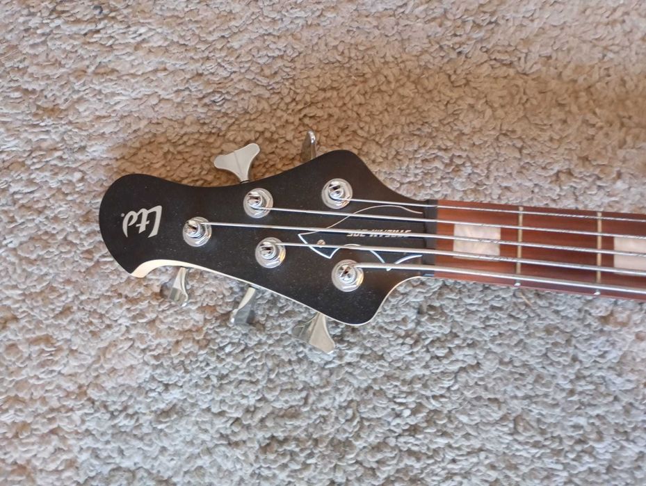 Baixo ESP LTD Stream-205 BLKS