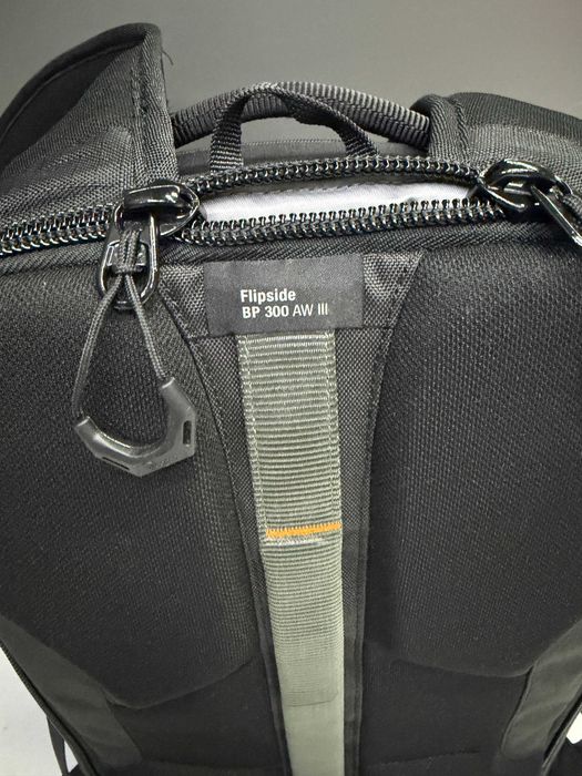 Mochila fotográfica Lowepro Flipside BP 300AW III