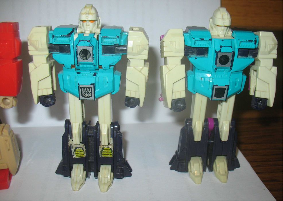 Takara - 4 Transformers dos anos 80