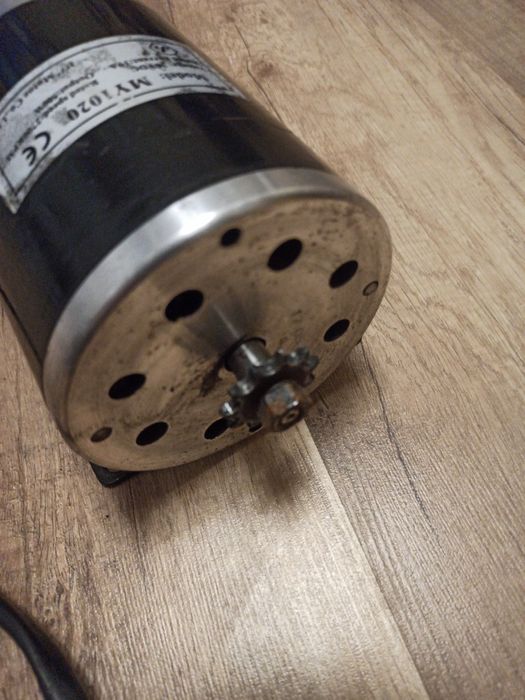 Двигун  щітковий MY1020