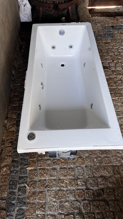 Banheira de hidromassagem