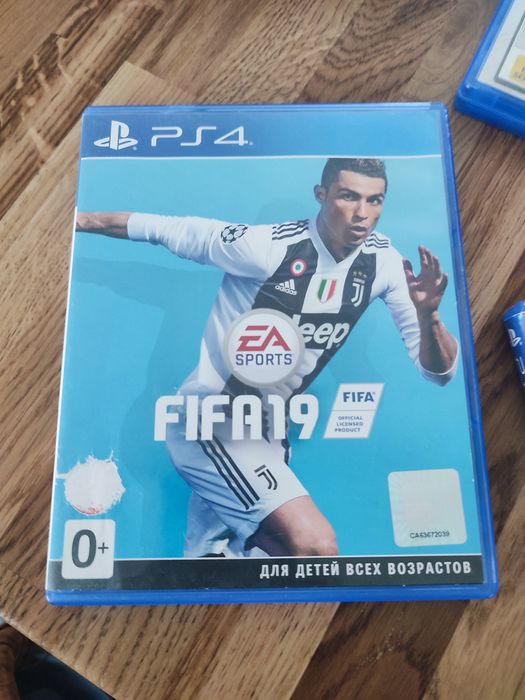 Диск PS4 FIFA 19
