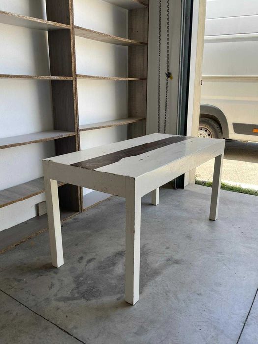 Mesa retangular branca