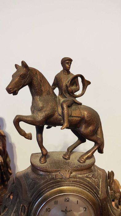 Antiguidades - Relógio de mesa