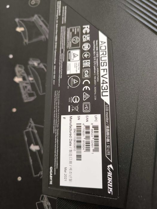 Monitor Gigabyte Aorus FV43U