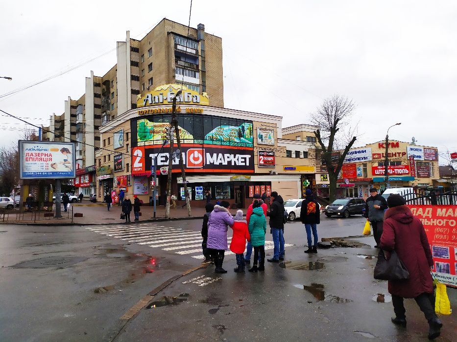 ПОЧАСОВО ПОСУТОЧНО квартира ж/д Вокзал .ц.Рынок .Smart tv