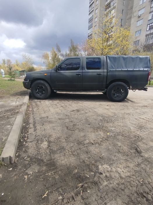Nissan Navara 2.5
