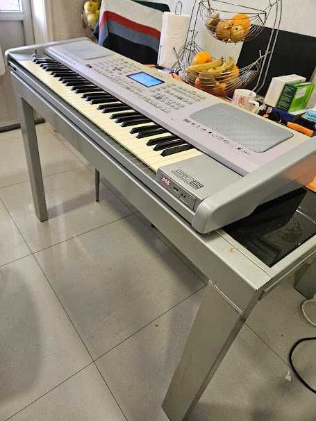 Teclado Ketron SD5 com porta usb e dis hd