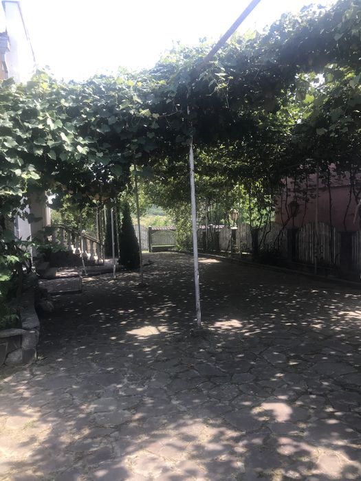 Будинок продажа в затишному місці