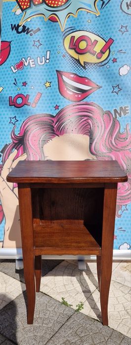 Mesa em madeira linhas simples