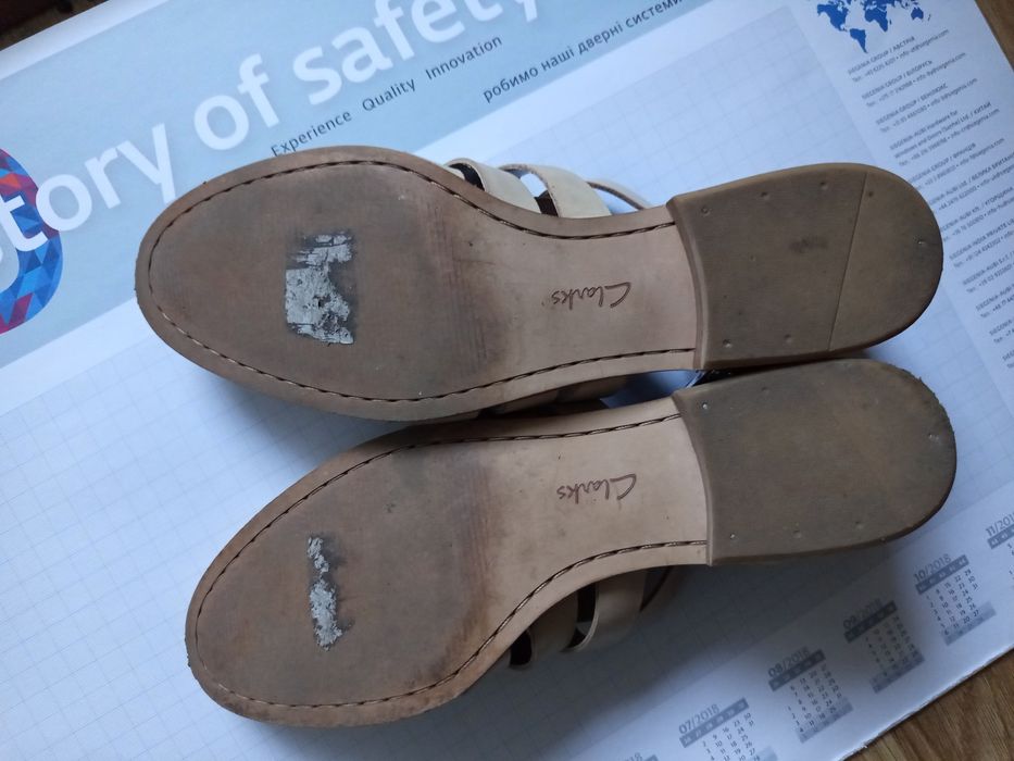 Босоніжка Clarks 40розмір