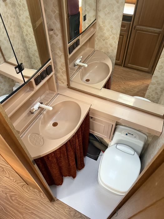 Fendt 580 w bardzo dobrym stanie.