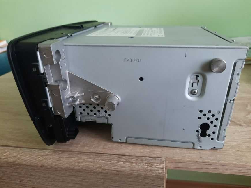 RADIO-NAVI - Mercedes W176