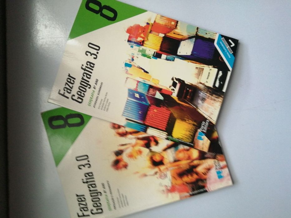 Manuais escolares do 8° ano