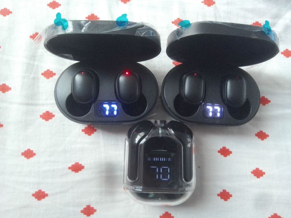 Блютуз  наушники. Новые.