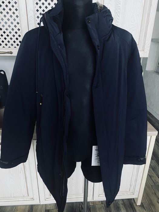 Мужская зимняя  куртка. Размер  56.