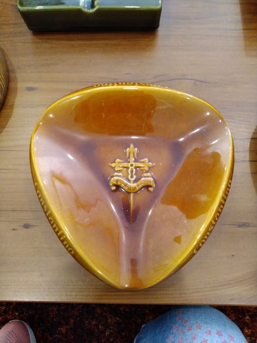 Cinzeiro brandy Constantino, porcelana Secla