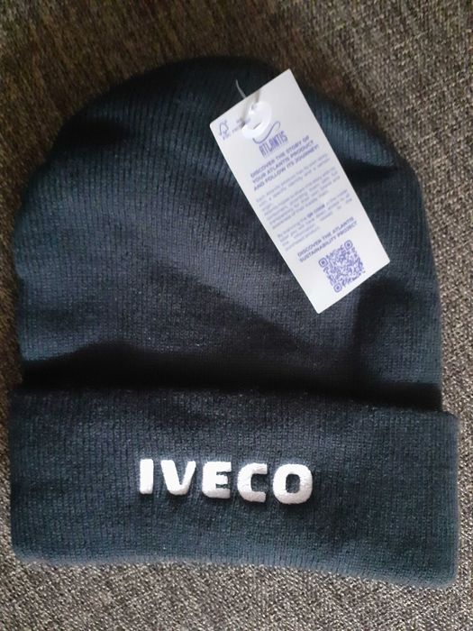 Iveco- nowa czapka zimowa