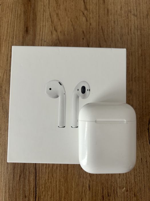 Apple AirPods 2