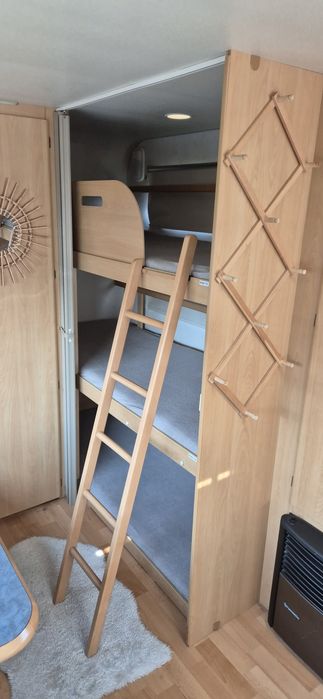 ADRIA 502 przyczepa kempingowa łóżko 3 pietrowe