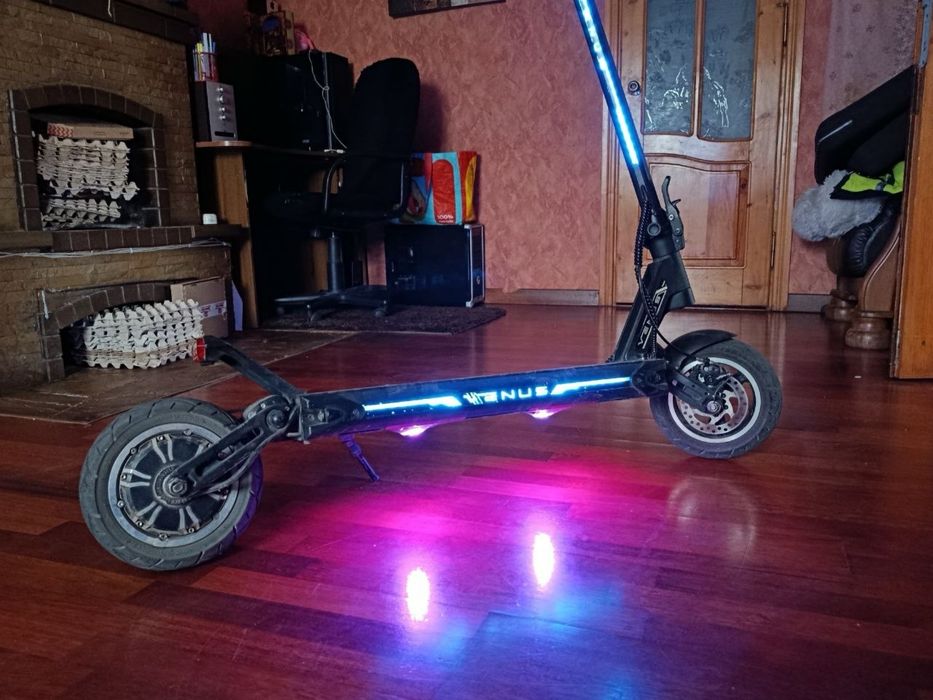 Продам електросамокат Gspace VENUS ECO 9