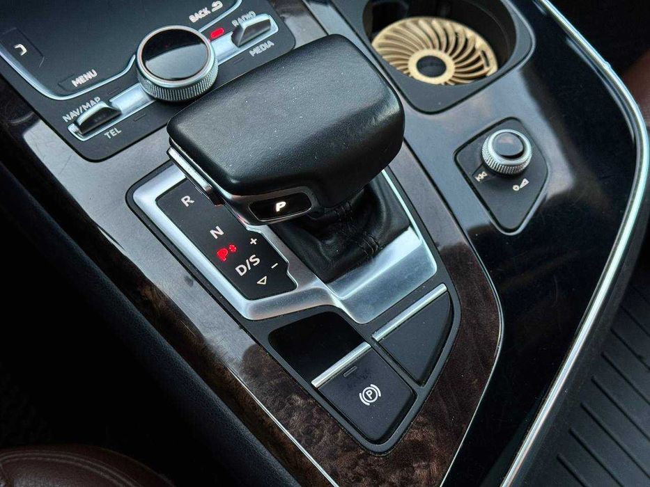 2018 Audi Q7 продам з ПДВ