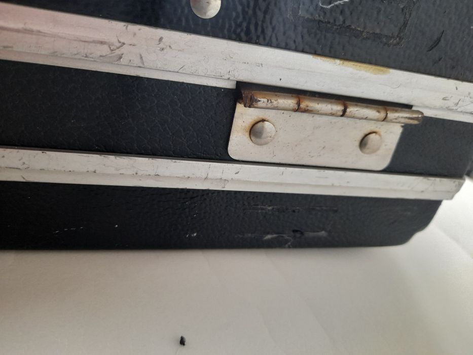 Винтажный дипломат.С канцелярией.80г.20в.