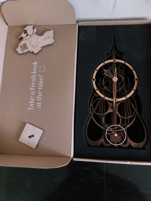 Годинник настінний ручний роботи