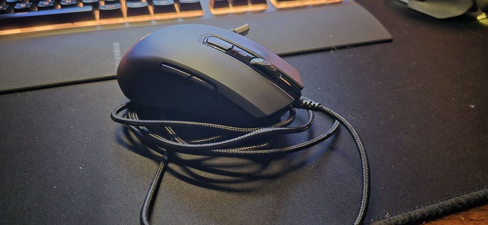 Myszka Corsair M55 RGB, używana, b dobry stan